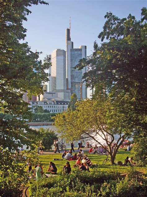 "Frankfurt for Everyone" Strategic framework for Frankfurt am Main - AS+P