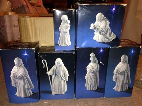 VINTAGE AVON NATIVITY SET PORCELAIN FIGURINES NEW IN BOXES | #436167303