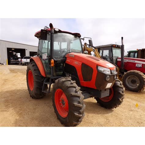 2015 Kubota M5 111 Tractor