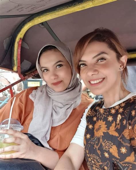 Foto Nahla Adik Bungsu Najwa Shihab Yang Berprofesi Sebagai Dokter