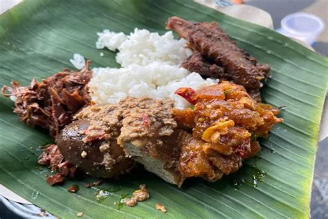 Nikmatnya Gudeg Mbah Lindu Kuliner Legendaris Di Yogyakarta Yang