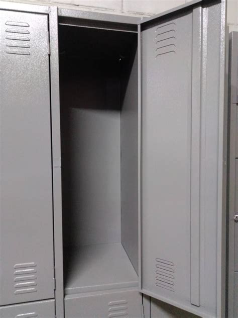 Arm Rio Vesti Rio Lockers Portas Grandes Em A O Roupeiro