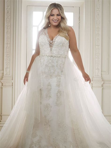 Gorgeous Plus Size Wedding Dress You Ll Love