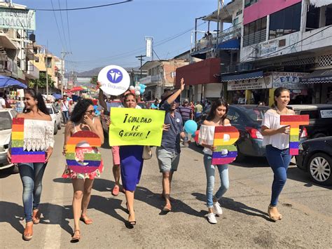 Se Realiza Primera Marcha Lgbttti En Coyuca De Benítez