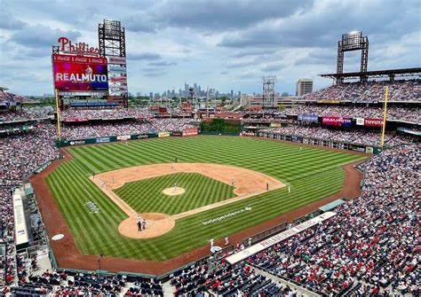 13 Smallest MLB Stadiums By Capacity