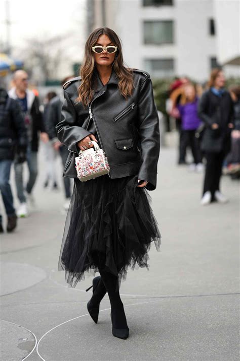 12 Ways To Wear An Oversized Leather Jacket