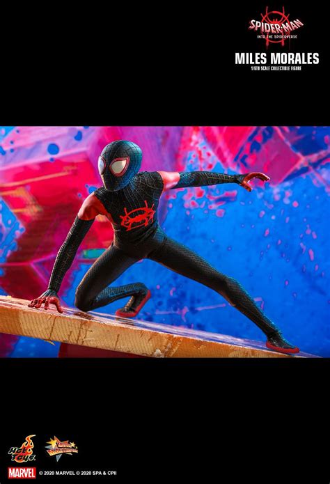 Spider Man Into The Spider Verse Miles Morales 1 6 Hot Toys