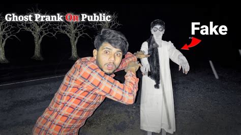 Scary Ghost Prank On Public Fake Bhoot Prank👻भूत देख कर लोगो को अटैक आतेआते बचा Nasruddin