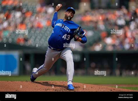 Kansas City Royals Starting Pitcher Carlos Hernandez Throws Against The