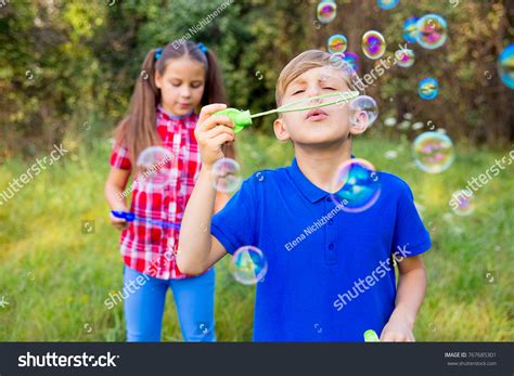 Kids Playing Bubbles Stock Photo 767685301 | Shutterstock