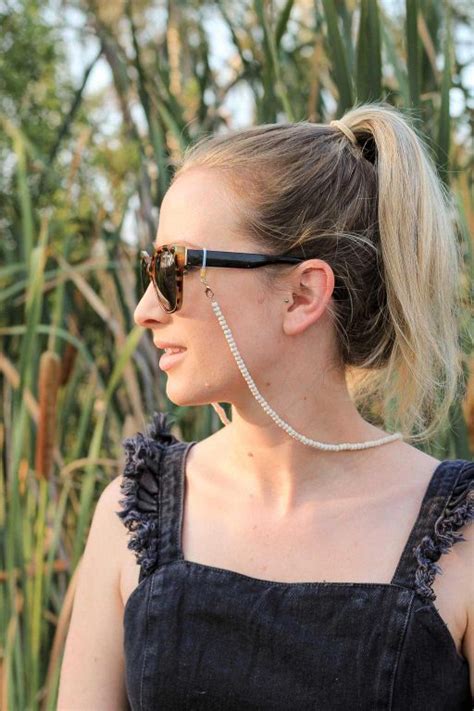 Make This Beaded Sunglasses Strap Dossier Blog