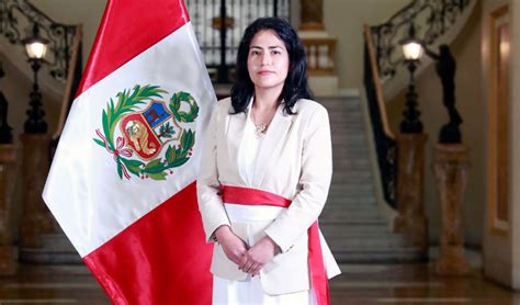 Qui N Es Paola Lazarte La Nueva Ministra De Transportes Y