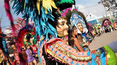 Carnaval De Tlaxcala Alegres Huehues Los Protagonistas