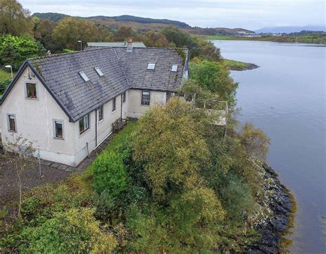 Tidereach In Connel Western Scotland Is A Holiday Cottage With Views