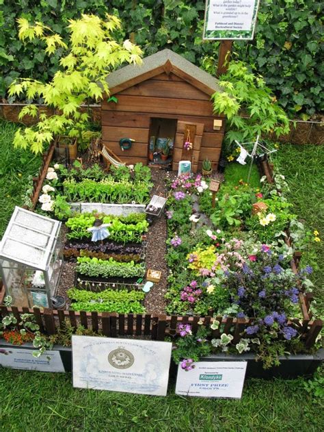 18 Miniature Fairy Garden Design Ideas - Style Motivation