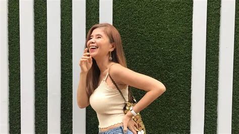 Jadi Sensasi Dunia Maya Intip Rupa Nenek Tahun Dalam Balutan Bikini Lifestyle Liputan