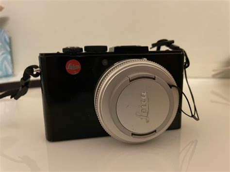 Leica D Lux With Two Batteries Carousell