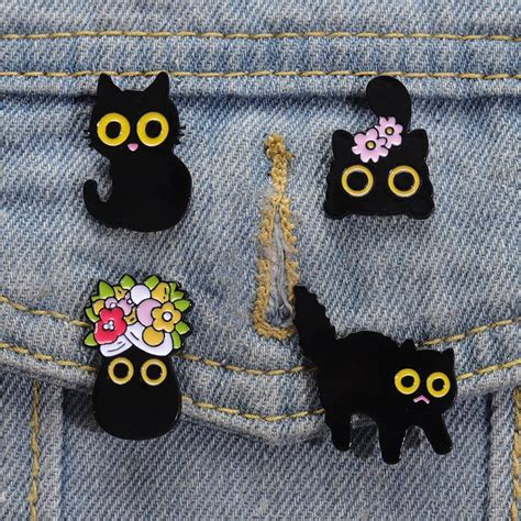 Cute Black Cats Enamel Pins Custom Big Eyes Kitten Brooch Lapel Badge