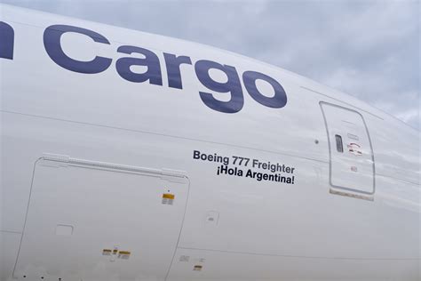 Lufthansa Cargo Homenajea A La Argentina En Su Nuevo Boeing 777f Aviacionline Últimas