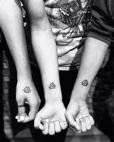 Top 100 Best Friendship Tattoos | Friendship tattoos, Friend tattoos ...