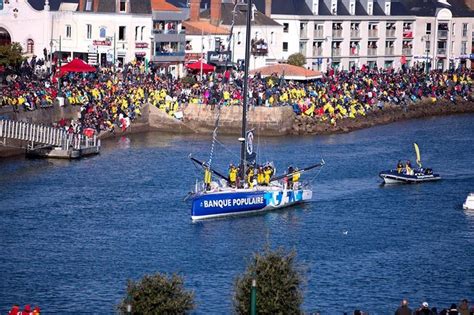 Départ du Vendée Globe 6 nov16 chenal des Sables d Olonne Armel Le