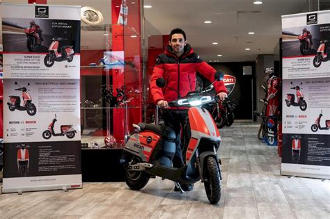 Super Soco CUx Electric Scooter Special Edition Ducati Disponible En