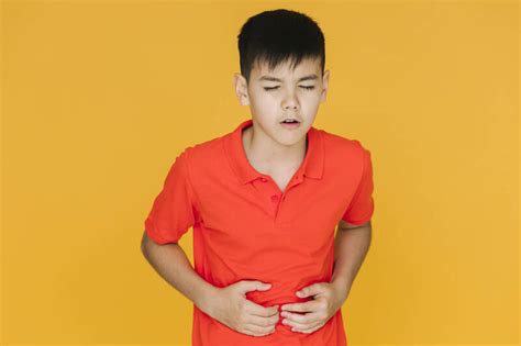 健康網》孩子時常腹痛？ 研究：男童補充膳食纖維有助緩解 自由健康網