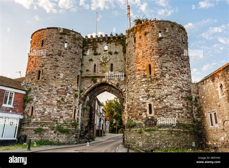 Historical old English town, Rye, Landgate Arch, 13th century gatehouse and street with old ...