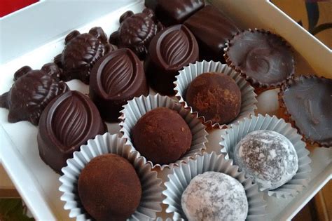 Recipes: Handmade Chocolates - Sweet Paprika Designs