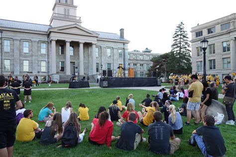 The Pentacrest Iowa Memorial Union Division Of Student Life The