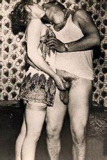 Horny Dudes Banging Sexy Chicks In Vintage Pics 13 Photos