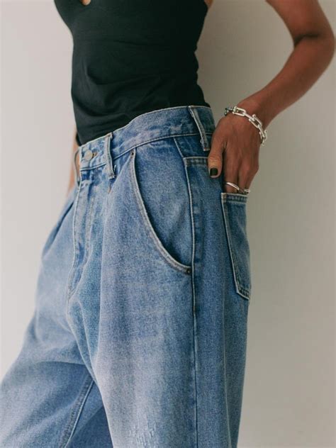 予約販売 【 Yenn 】 Tuck Wide Denim Pants Tax Free‼︎ Laracroft