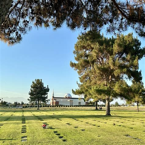 What makes the grounds at Cypress lawn memorial park so unique 8