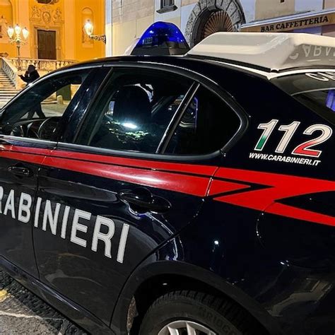 Positano Notizie Trovato In Possesso Di Droga In Manette Enne Di