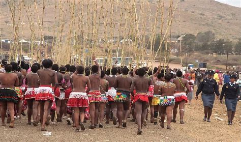 Zulu Culture - Tim Brown Tours