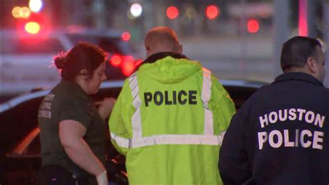 At least 6 dead, 1 in critical condition after 'major' collision in