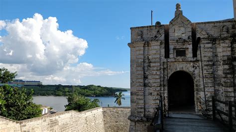 Castillo de Jagua : Cienfuegos Cuba | Visions of Travel