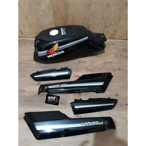 Jual Tangki Set Cover Body Honda Win Warna Hitam Plus Striping Semi