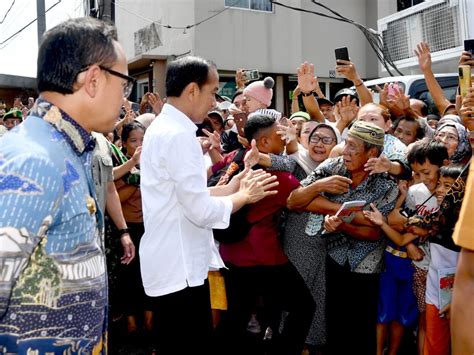 FOTO Presiden Jokowi Resmikan Jembatan Otto Iskandar Dinata Bogor