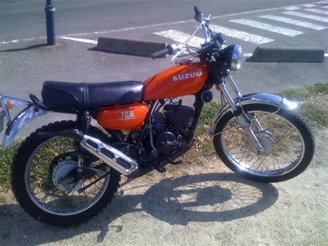 Review Of Suzuki Ts 125 1976 Pictures Live Photos And Description