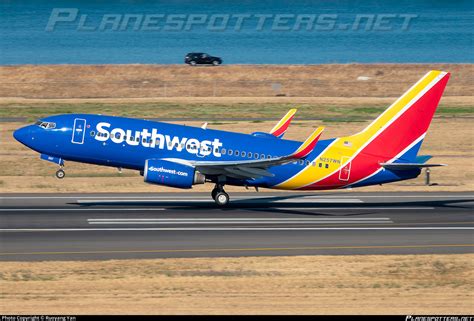 N Wn Southwest Airlines Boeing H Wl Photo By Ruoyang Yan Id