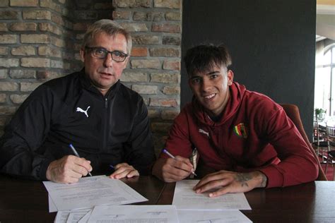 Nowy Pomocnik W Koronie Kielce To Wypo Yczony Urugwajczyk Pierwszy