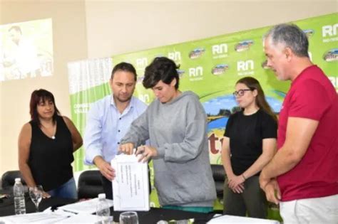 Acto de apertura de sobres para la Construcción del nuevo edificio del