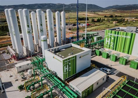 The Hydrogen Stream Worlds First Full Scale Pilot Plant For Extracting