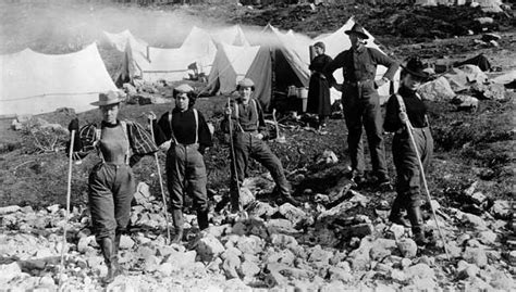 21 Photos Delivering The Visual History Of The Klondike Gold Rush