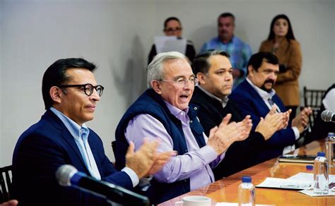 Gobernador Rubén Rocha se reúne con prestamistas agrícolas