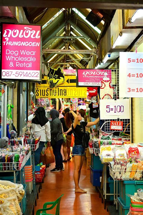 Bangkoks Chatuchak Weekend Market A Colorful Array Of Market Stalls