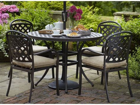 Berkeley Cast Aluminium Seater Round Garden Dining Set