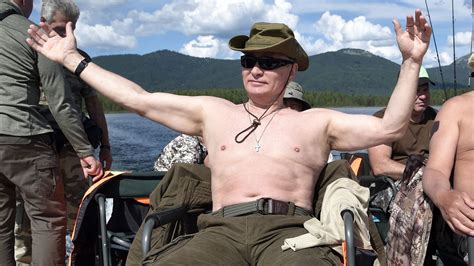 Vladimir Putins Bare Chested Vacation Snap Becomes Summers Best Meme