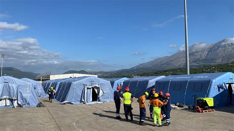 Centro Prima Accoglienza Croce Rossa Ad Avezzano Ieri L Arrivo Di